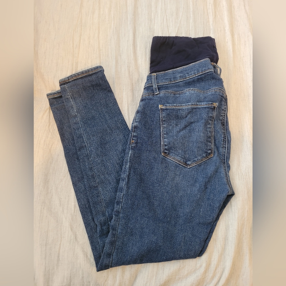 Gap Maternity Favorite Jegging
